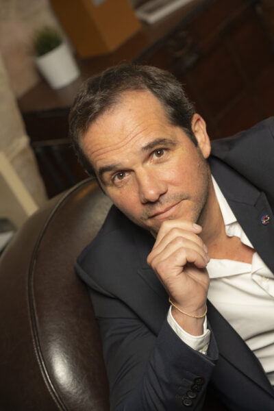 GIRONDE (33) BORDEAUX, NICOLAS BONNET, DIRECTEUR DE LA MAISON DE NEGOCE EN VIN BONNET ET ASSOCIES // FRANCE, GIRONDE (33) BORDEAUX, NICOLAS BONNET, OWNER OF THE WINE TRADING HOUSE BONNET ET ASSOCIES